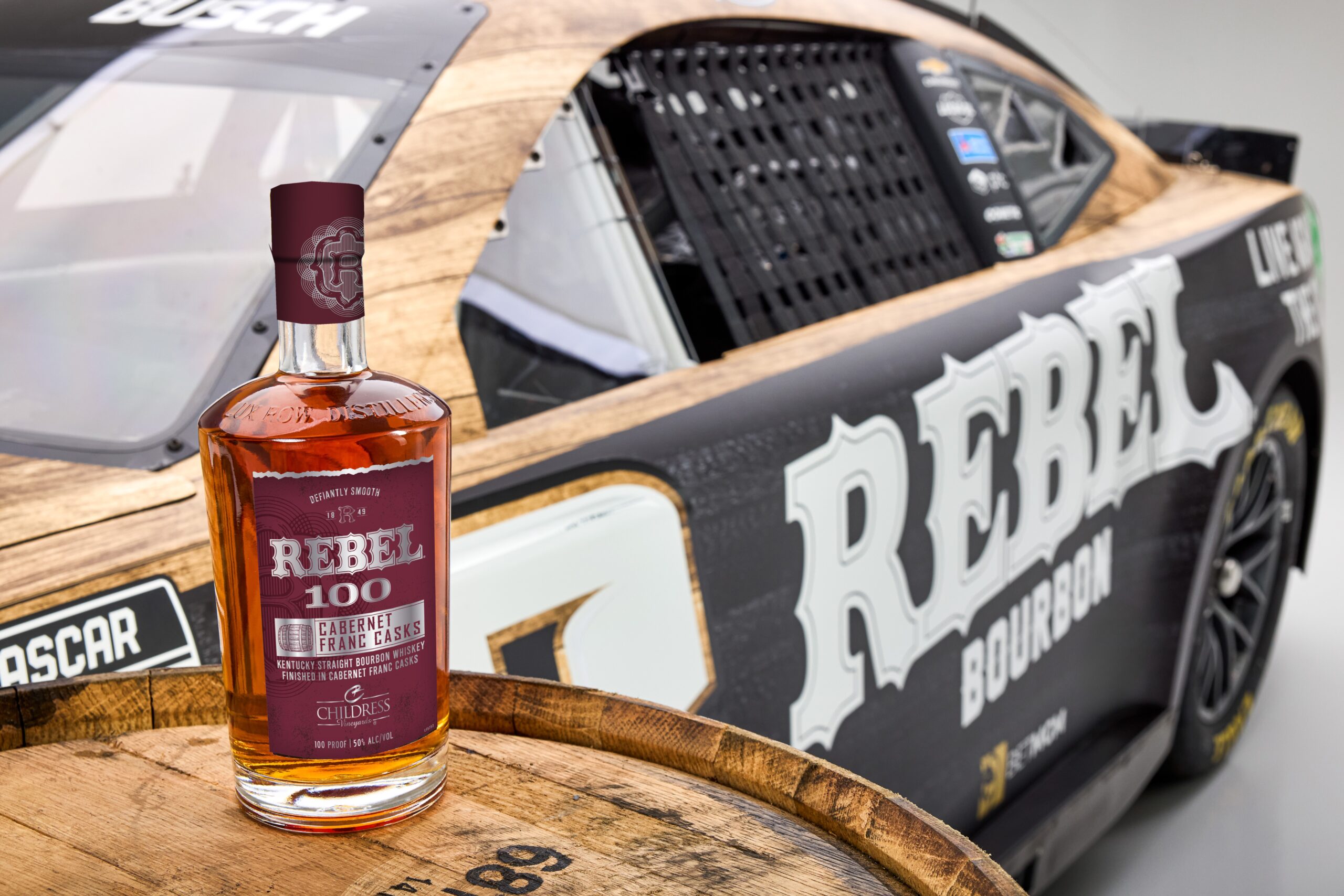 Strong whiskey. Fine wine. Winning flavor.
